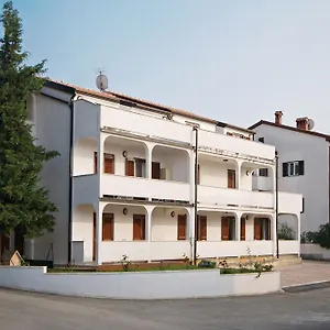 Ava Apartment